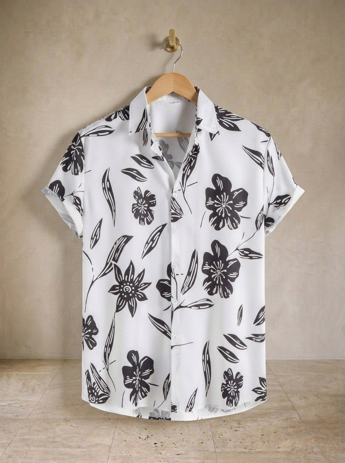 Camisa floral preto e branco Cascais – peça sozinha, foto de produto