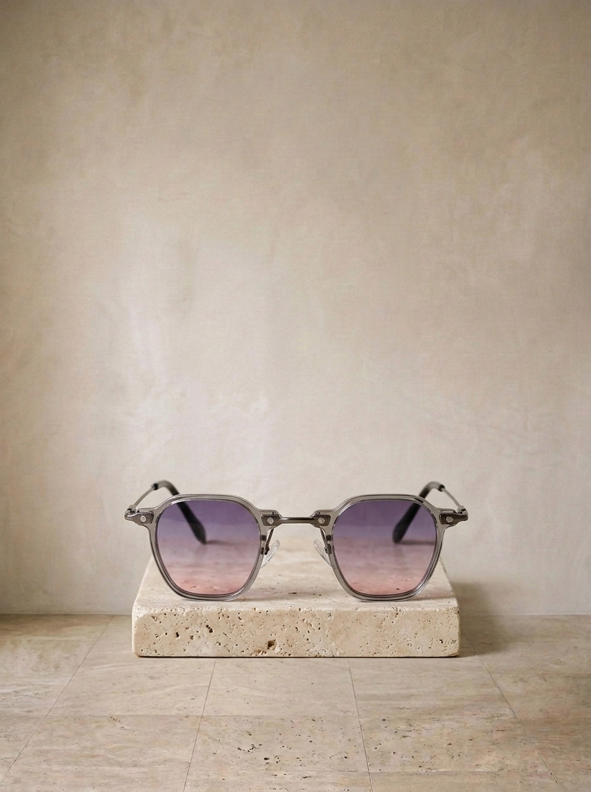 Cinza/Roxo-escuro | Óculos de sol Tetovo cinza/roxo-escuro – peça sozinha, foto de produto
