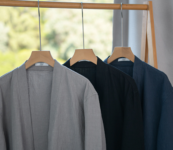 Cardigan Masculino Distinto Elegante Atemporal Linho Algodão Premium Clássico Luxuoso Sartong Bergen®