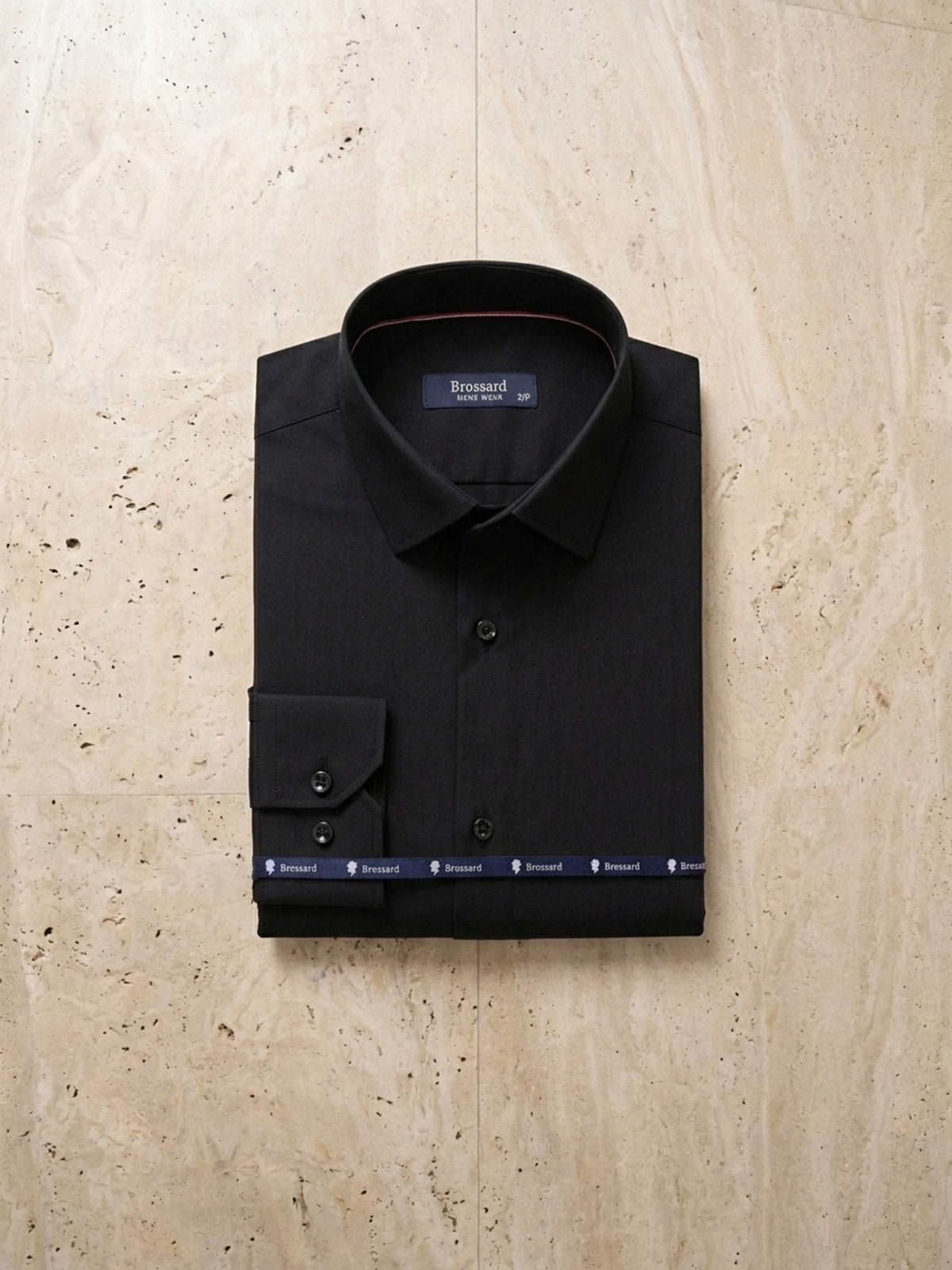 Preto | Camisa social impermeável Sartong 3x Shield preto – peça sozinha vista de cima