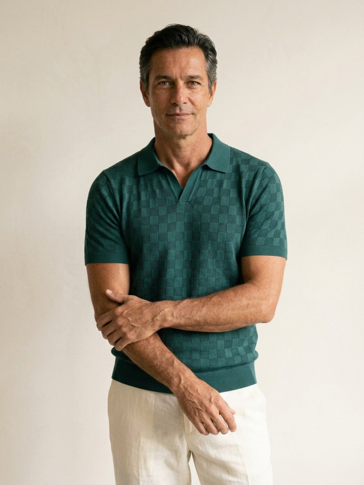 Verde | Camisa polo de tricô slim Sartong Amboise verde – vista de frente, recorte próximo