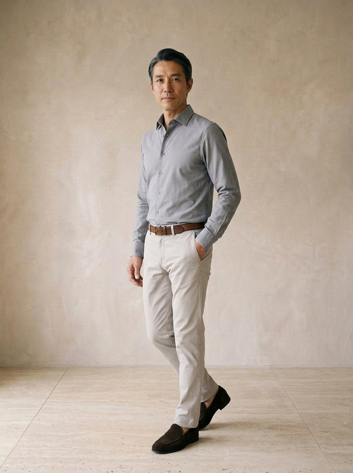 Cinza | Camisa slim Annecy cinza – vista três quartos