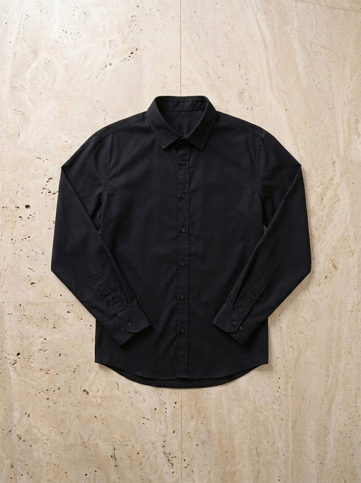 Preto | Camisa slim Annecy preto – peça sozinha vista de cima