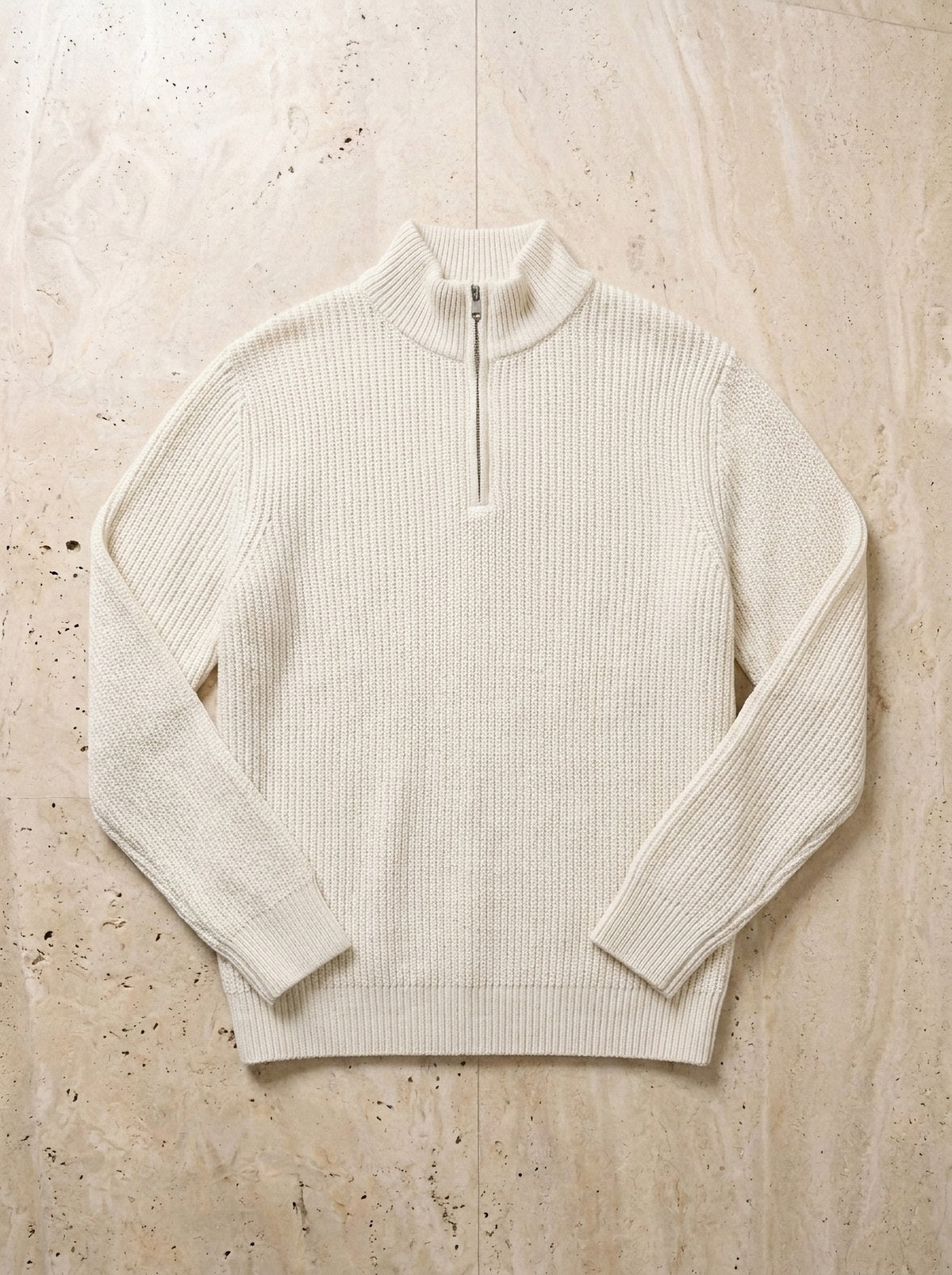Bege | Suéter de tricot Argentière bege – peça sozinha vista de cima