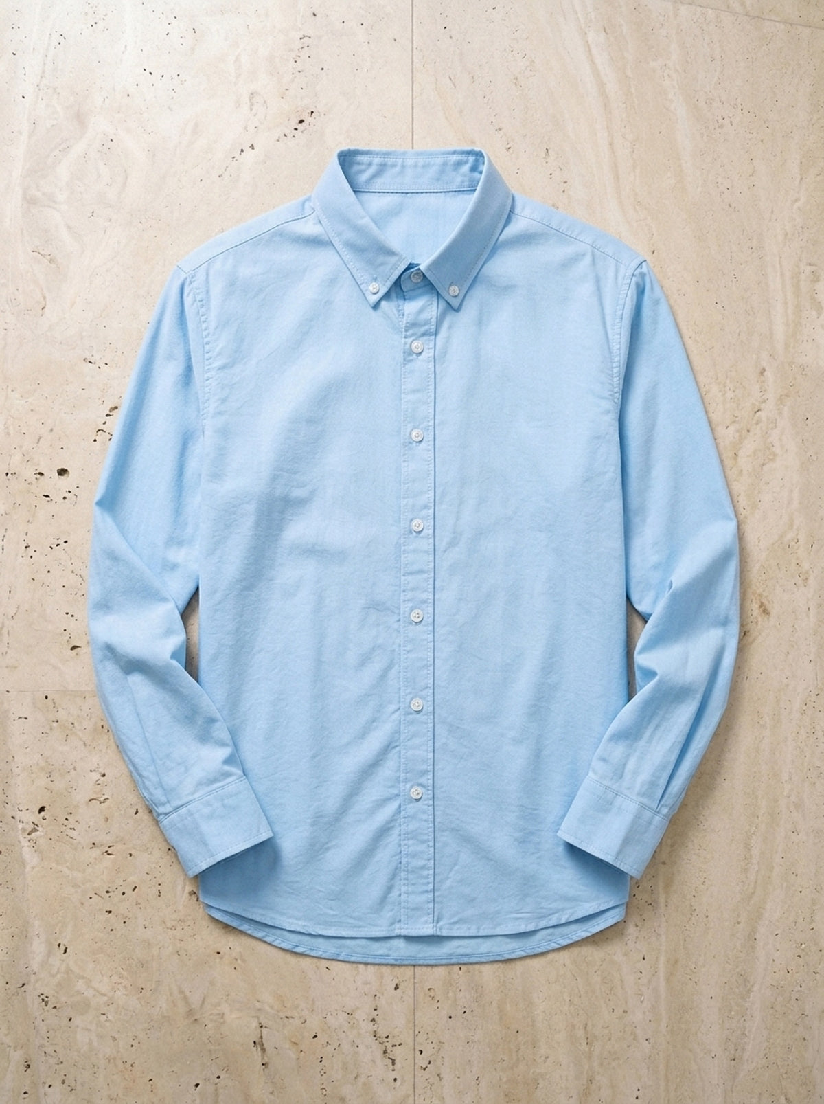 Azul | Camisa oxford gola de botão Balazuc azul – peça sozinha vista de cima
