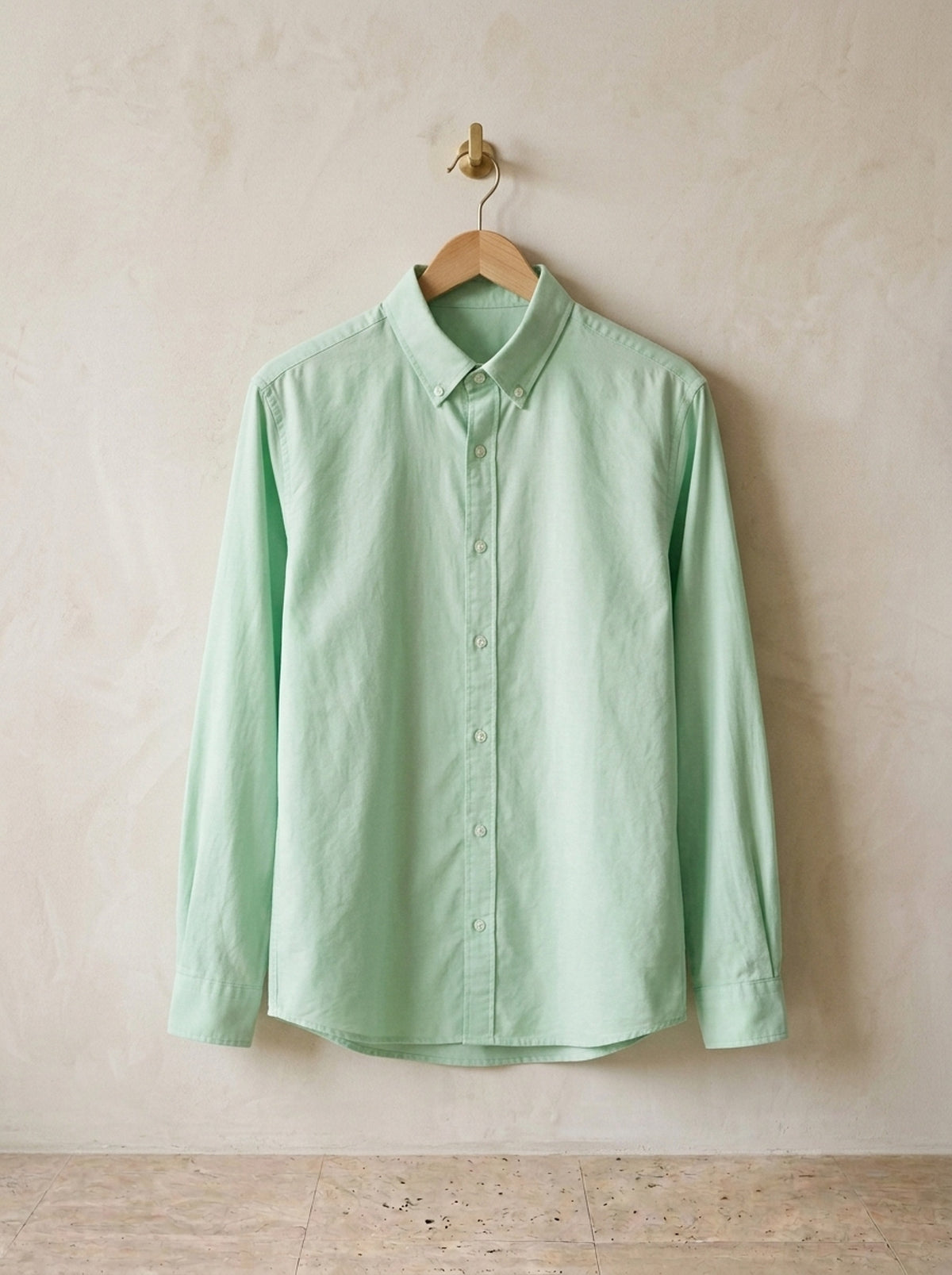 Verde-claro | Camisa oxford gola de botão Balazuc verde-claro – peça sozinha, foto de produto