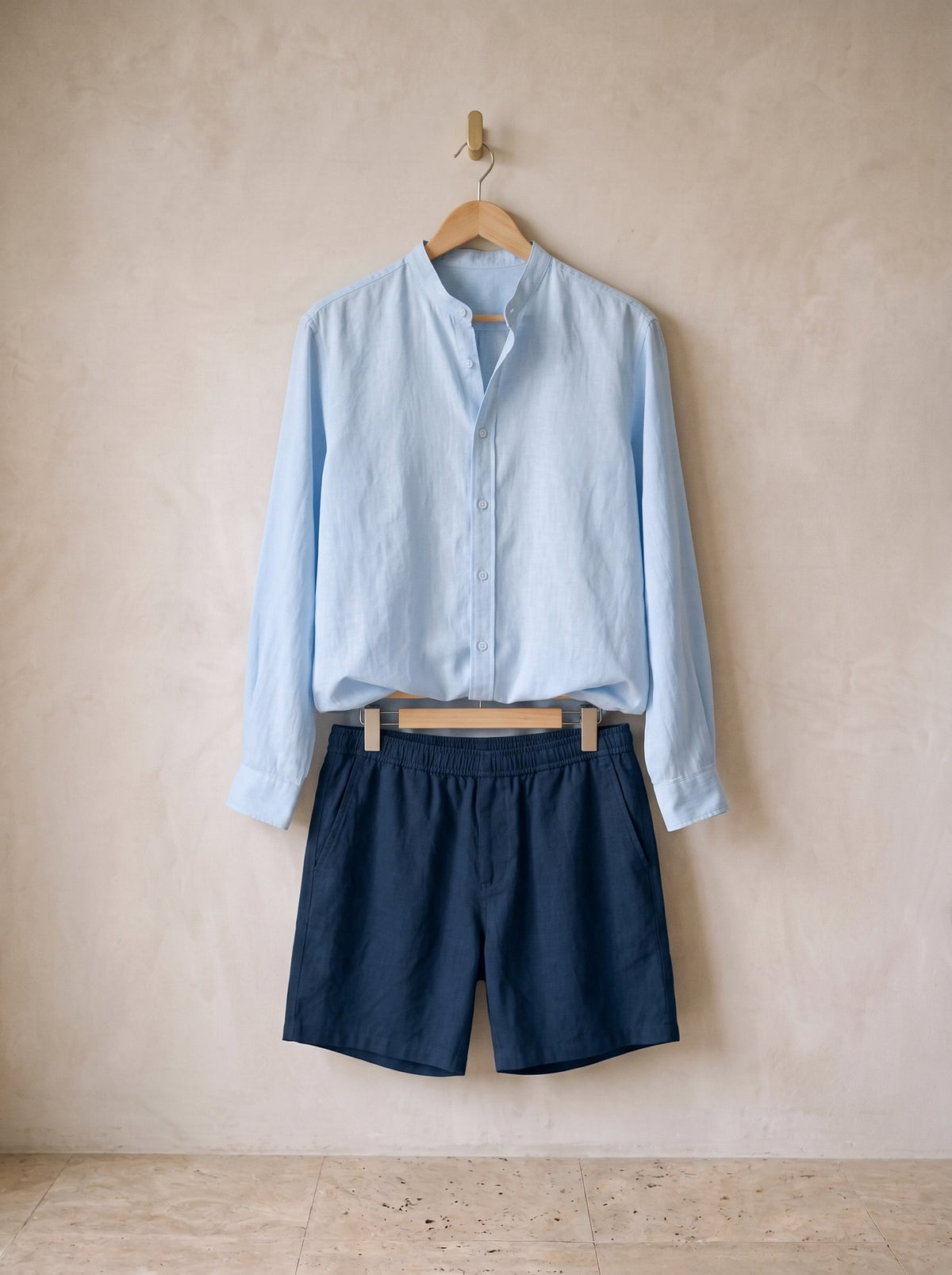 Azul-claro com short marinho | Conjunto camisa manga longa gola padre e short Bandol azul-claro com short marinho – peça sozinha, foto de produto