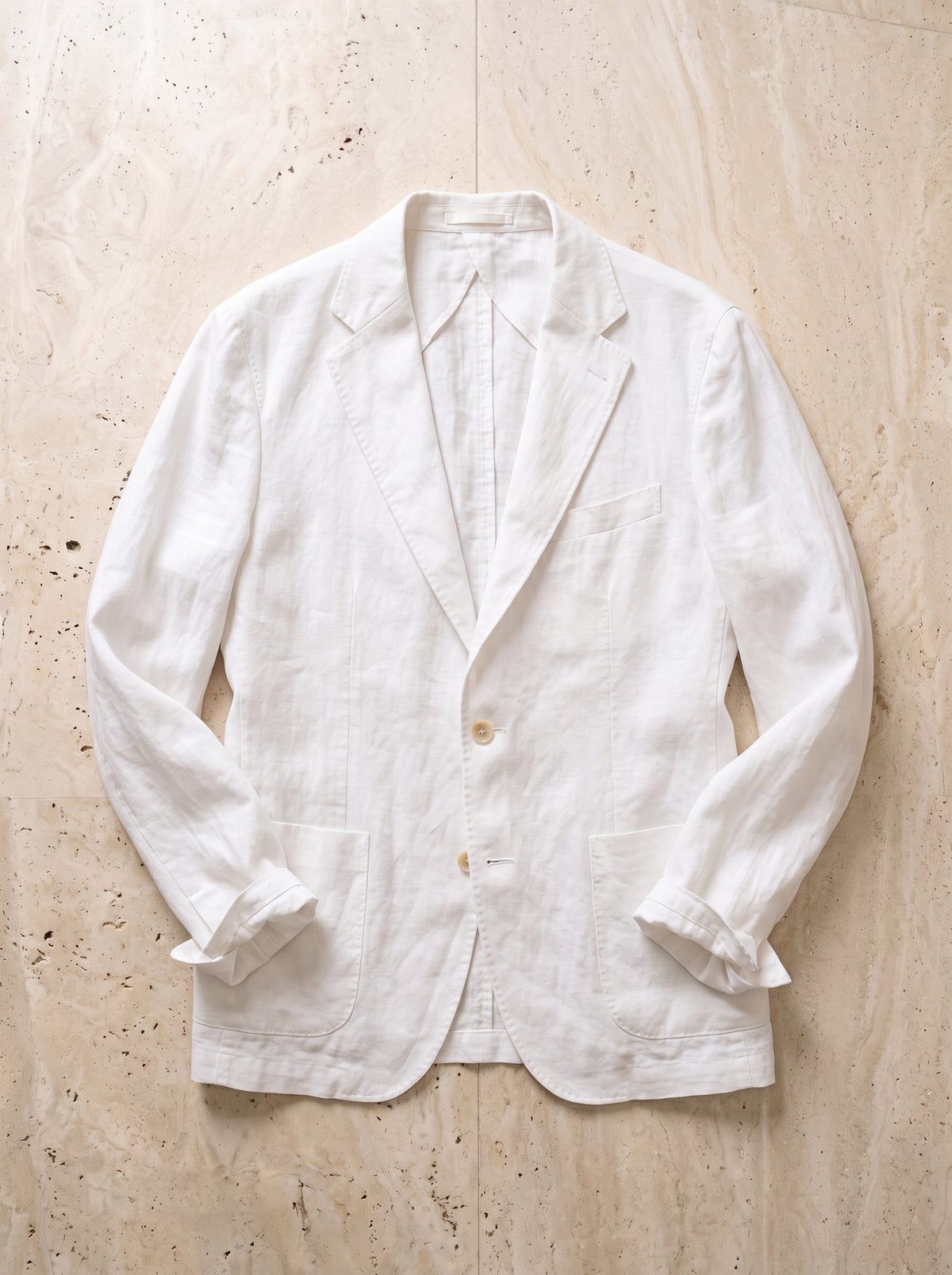 Branco | Blazer de linho Beaune branco – peça sozinha vista de cima