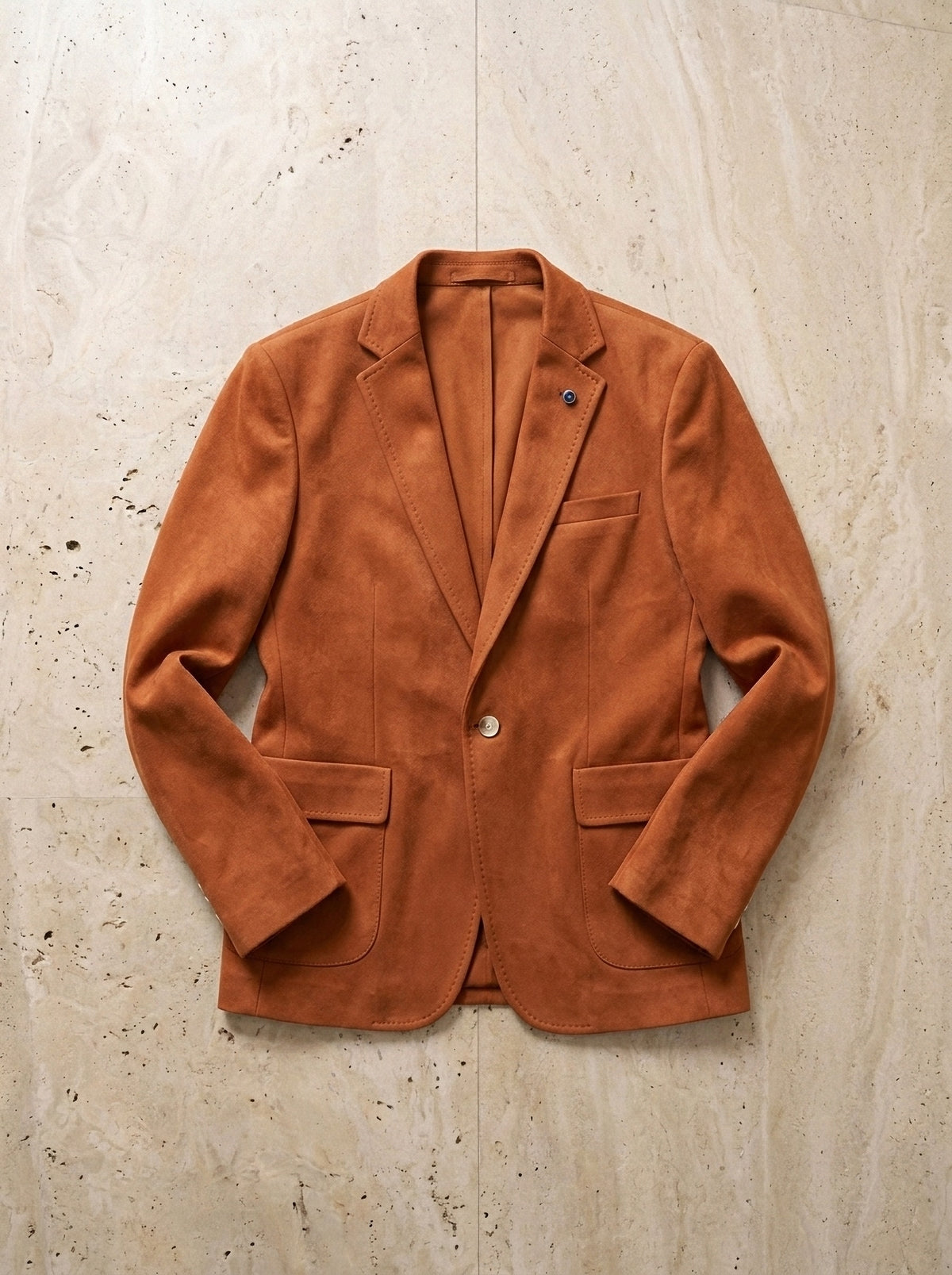 Caramelo | Blazer de camurça Biarritz caramelo – peça sozinha vista de cima