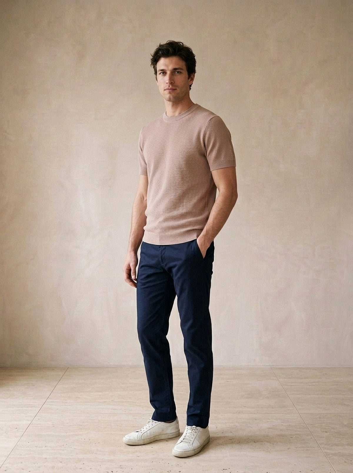 Bege | Camiseta de algodão slim Bosa bege – vista três quartos