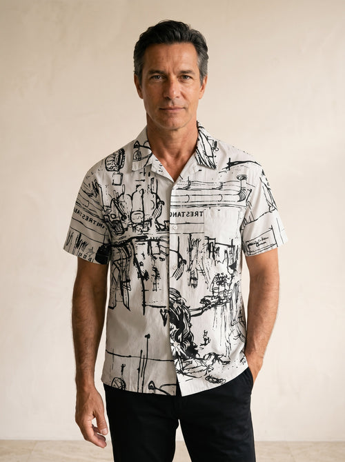 Cinza | Camisa estampa de esboços Budoni cinza – vista de frente, recorte próximo