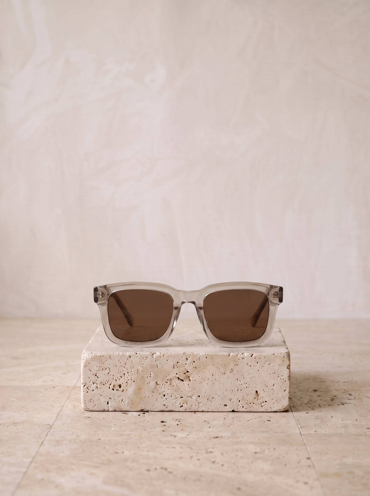 Cristal | Óculos de sol de acetato quadrado Calvi cristal – óculos sozinho, foto de produto