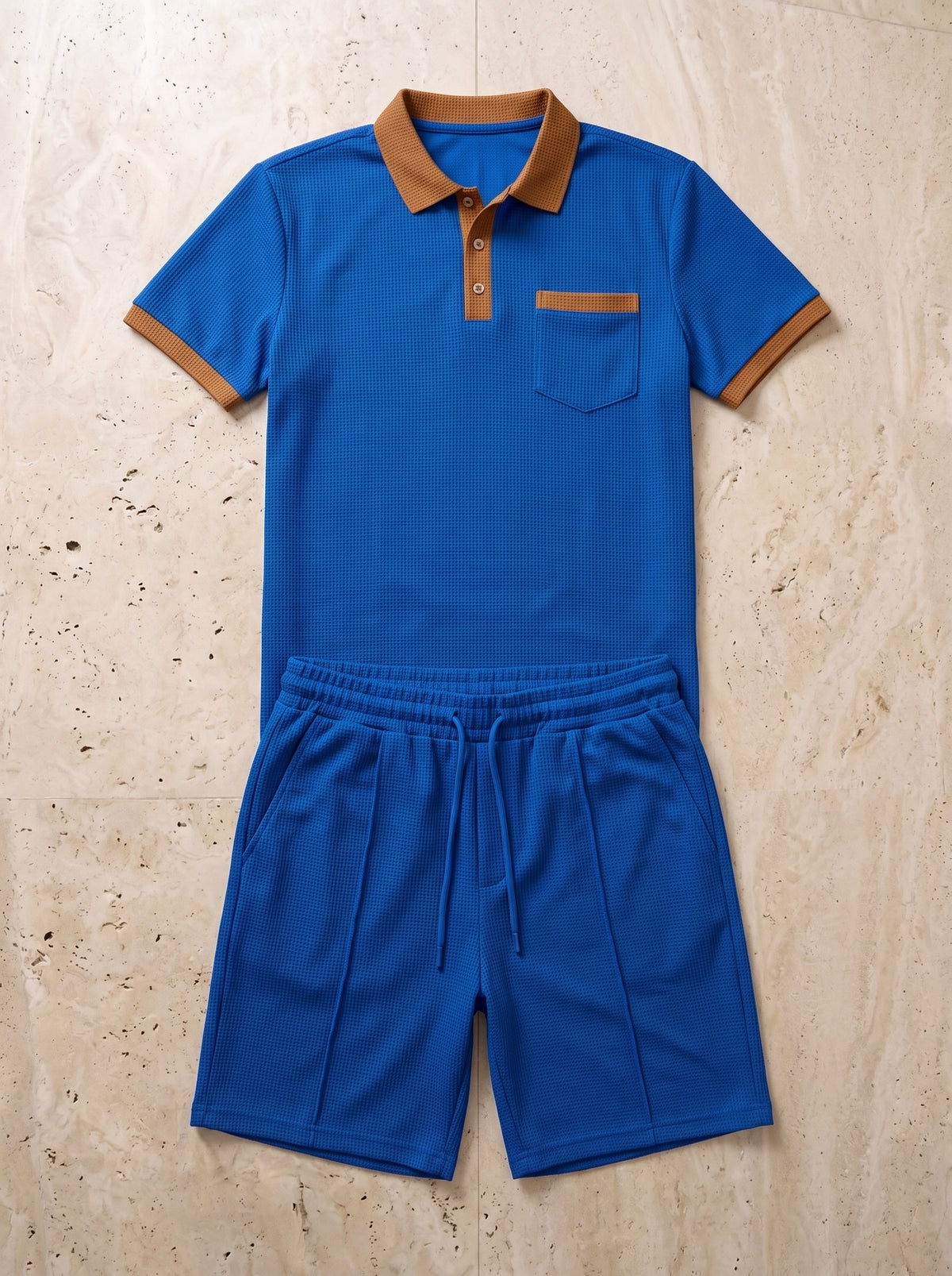 Azul | Conjunto polo com gola contrastante e short Cassis azul – peça sozinha vista de cima