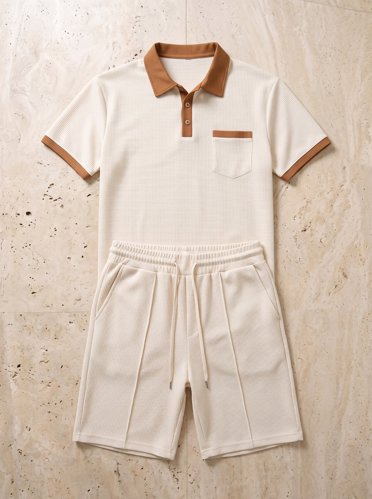 Creme | Conjunto polo com gola contrastante e short Cassis creme – peça sozinha vista de cima
