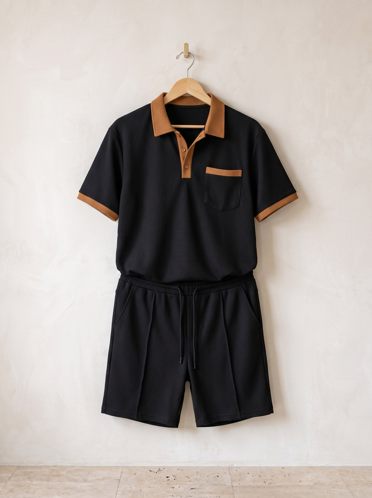 Preto | Conjunto polo com gola contrastante e short Cassis preto – peça sozinha, foto de produto