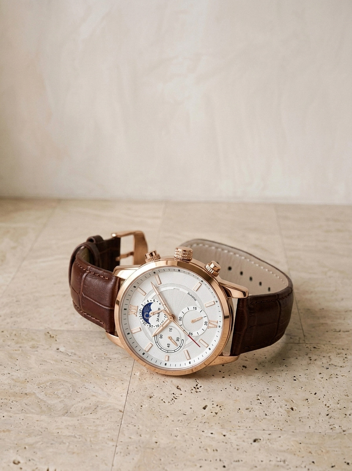 Rosé e branco | Relógio com pulseira de couro Cesenatico rosé e branco – vista três quartos