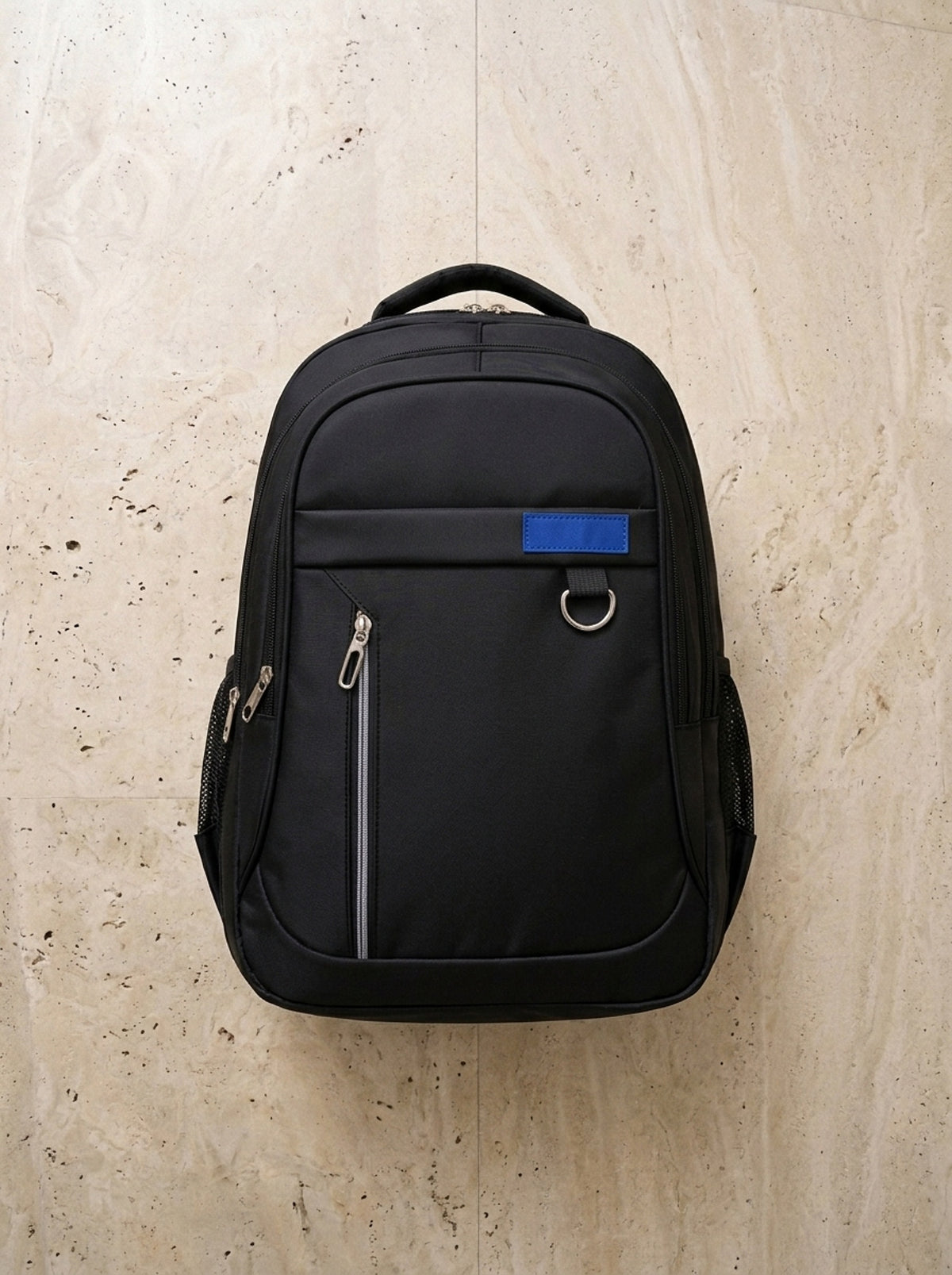 Preto com azul | Mochila de nylon Cetinje preto com azul – mochila sozinha vista de cima