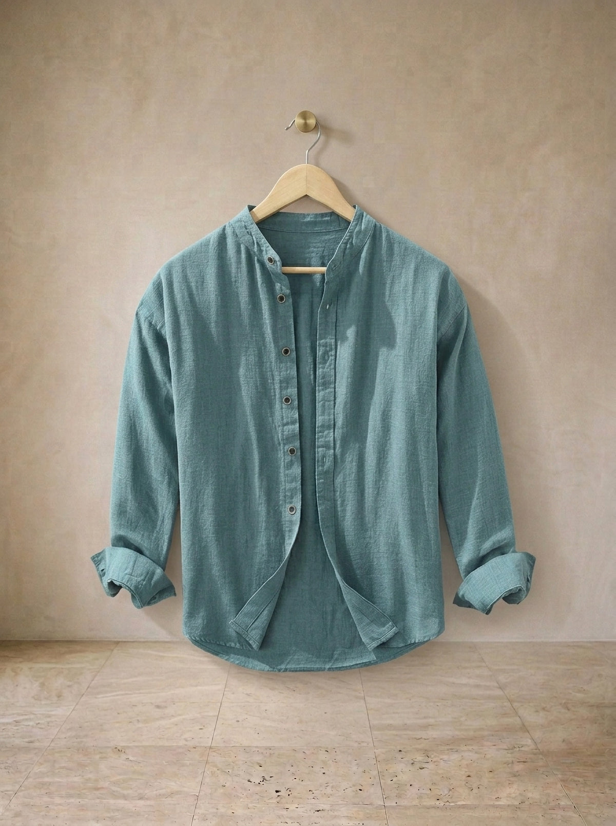 Azul | Camisa de linho gola padre Chinon azul – peça sozinha, foto de produto