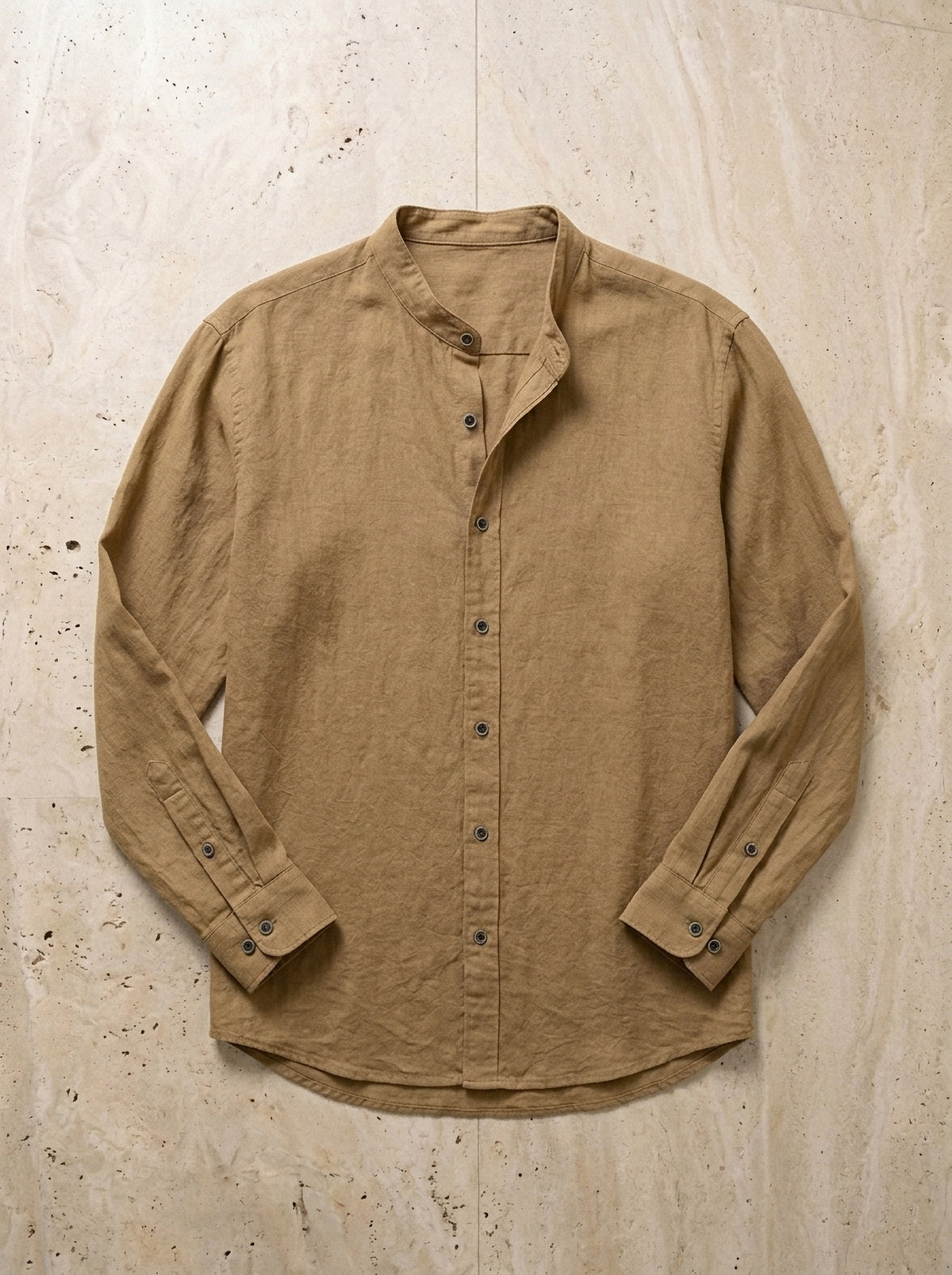 Marrom | Camisa de linho gola padre Chinon marrom – peça sozinha vista de cima