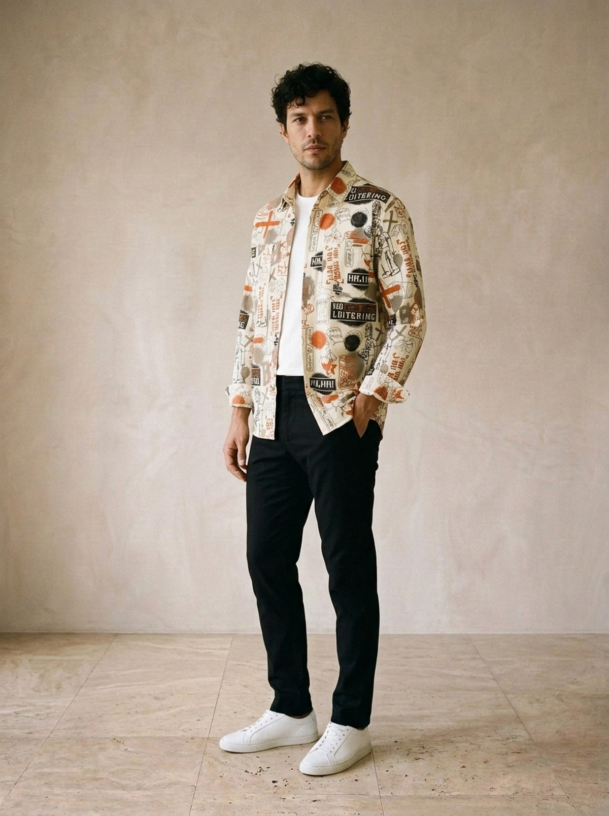 Laranja | Camisa estampa de rabiscos Compostela laranja – vista três quartos