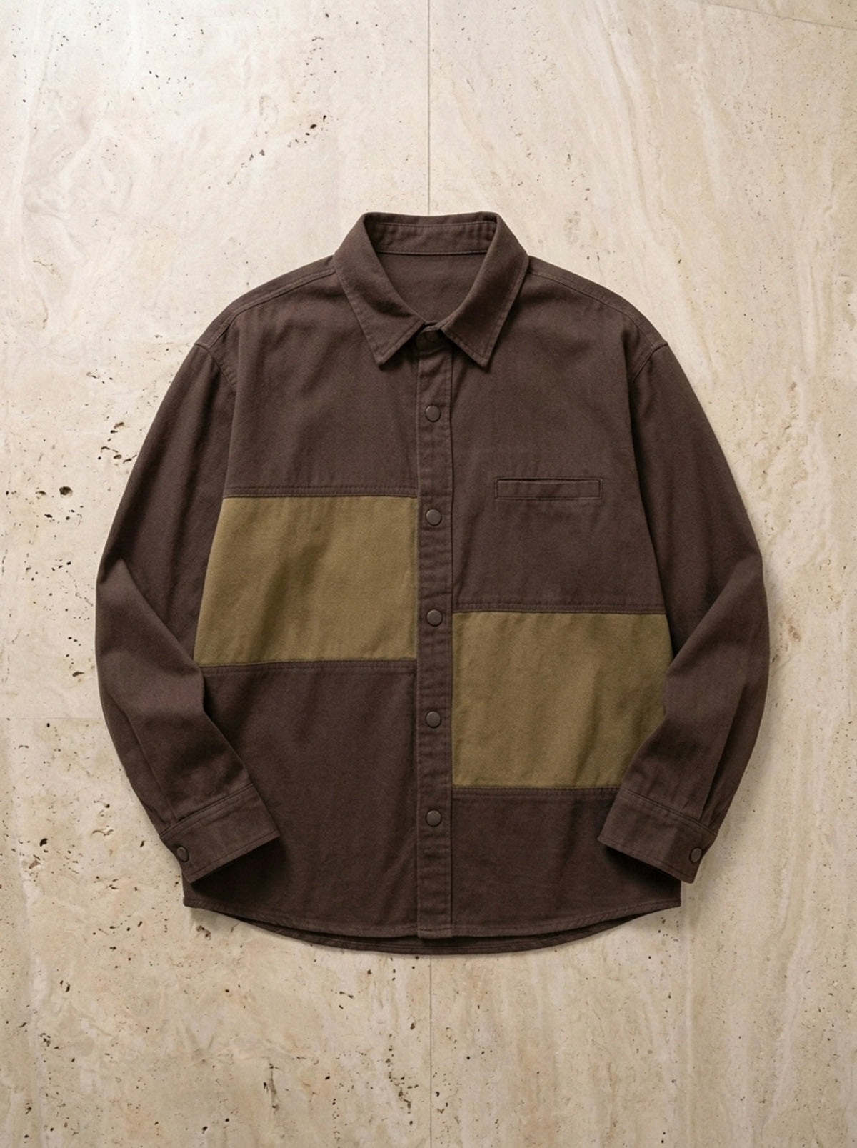 Marrom | Camisa patchwork manga longa Conques marrom – peça sozinha vista de cima