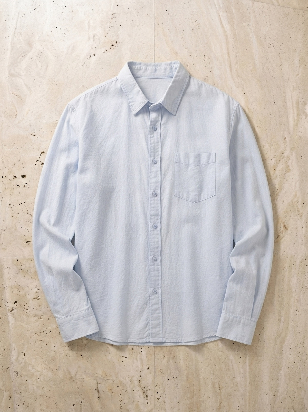 Azul-claro | Camisa de linho Cremona azul-claro – peça sozinha vista de cima