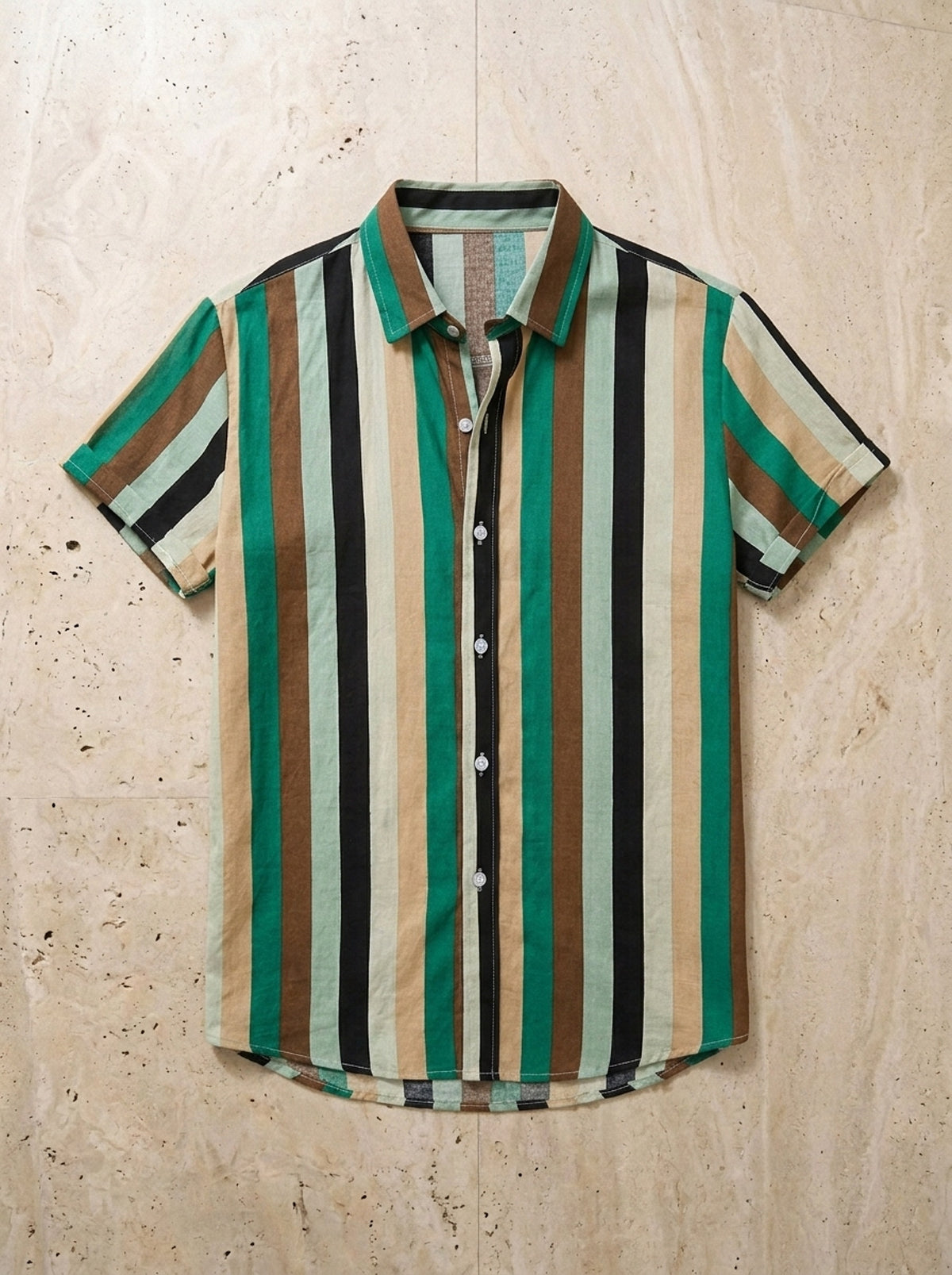 Camisa listrada verde Dublin – peça sozinha vista de cima