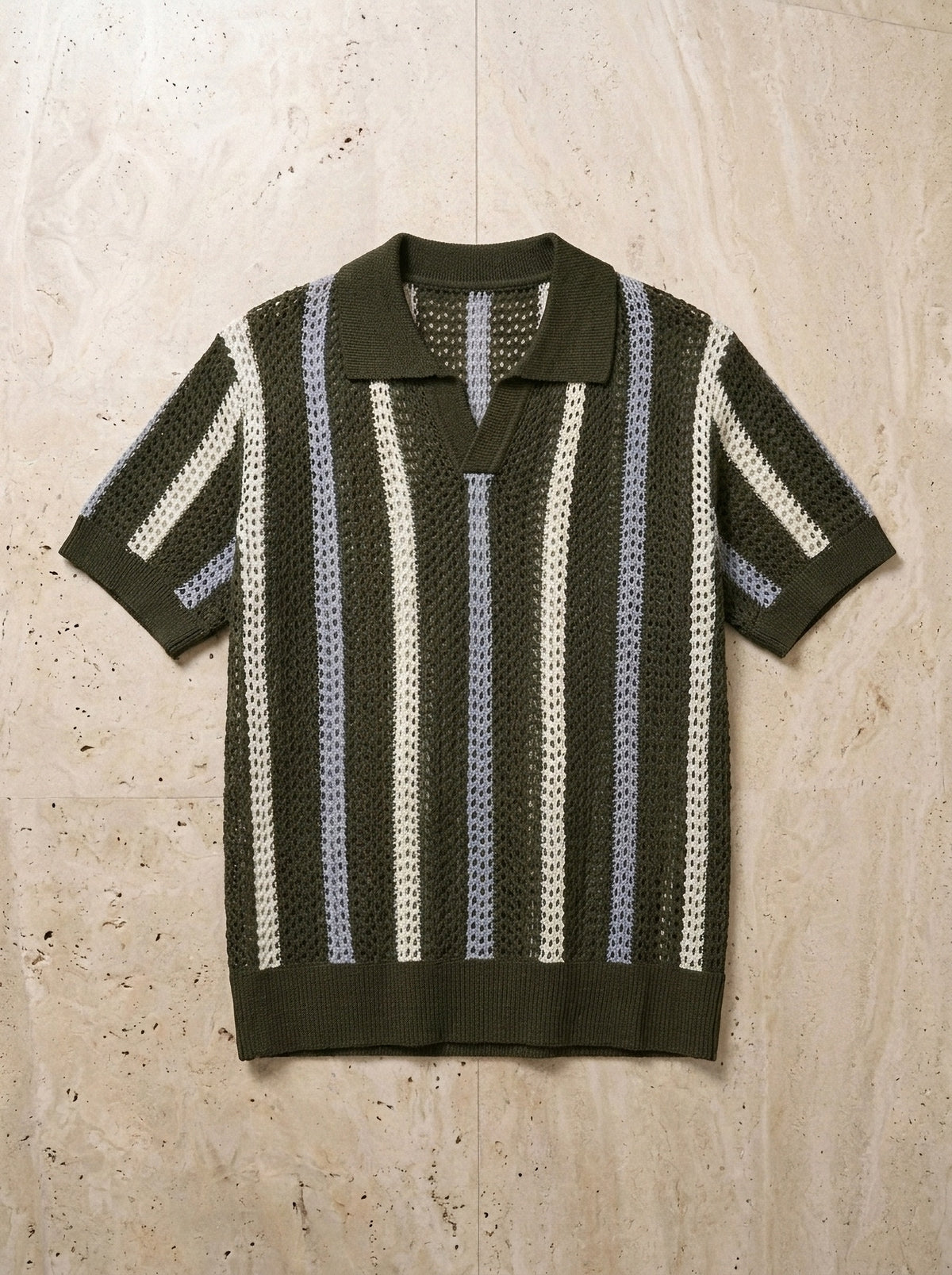 Verde | Camisa de crochê Dubrovnik verde – peça sozinha vista de cima