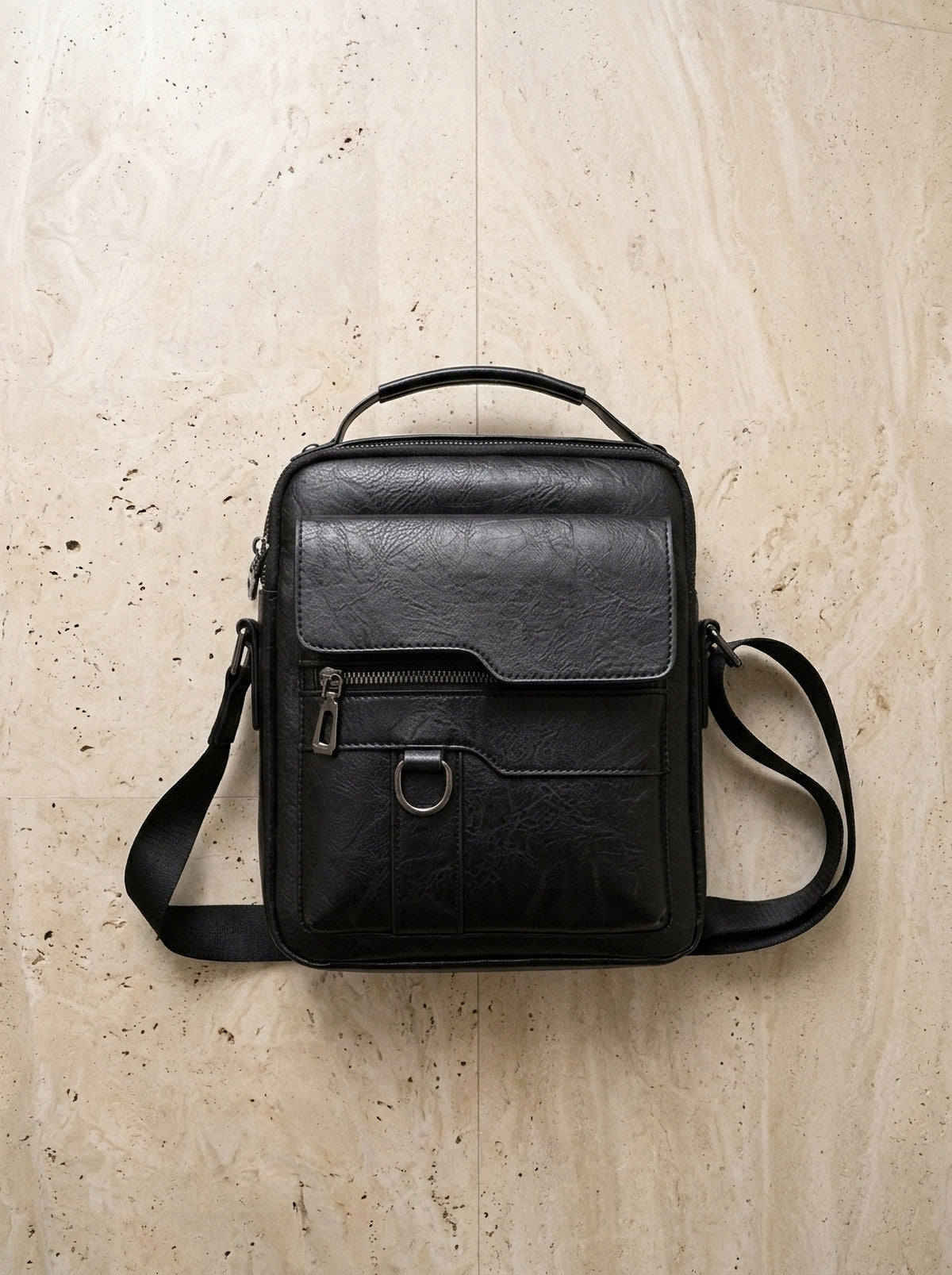 Preto | Bolsa de ombro de couro Fiesole preto – bolsa sozinha vista de cima