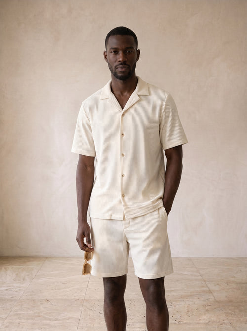 Off-white | Conjunto camisa e short de veludo canelado Formentera off-white – vista de frente, recorte próximo