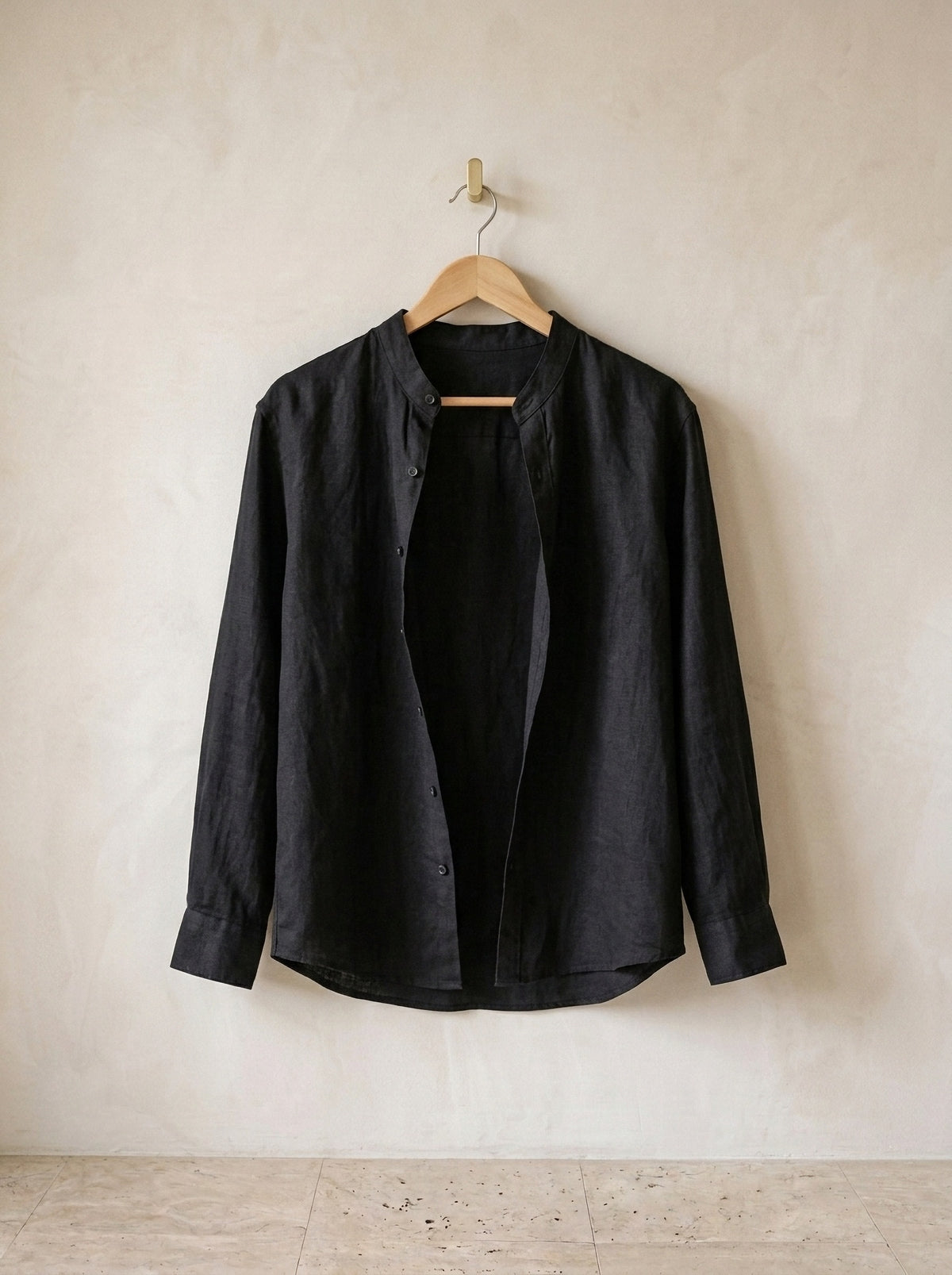 Preto | Camisa social de linho Formentor preto – peça sozinha, foto de produto