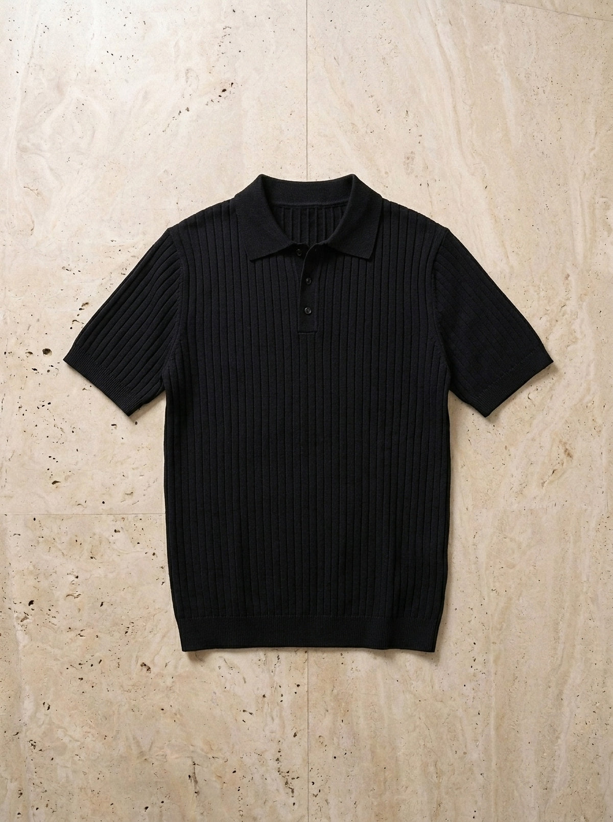 Preto | Polo de tricô Funchal preto – peça sozinha vista de cima