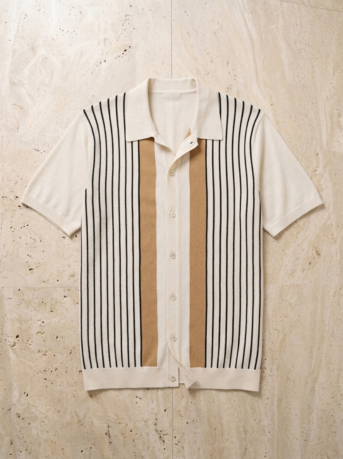 Camisa de tricô listrada Gageac – peça sozinha vista de cima