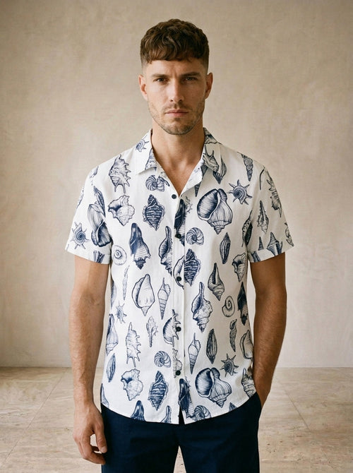 Camisa estampa de conchas Glasgow – vista de frente, recorte próximo