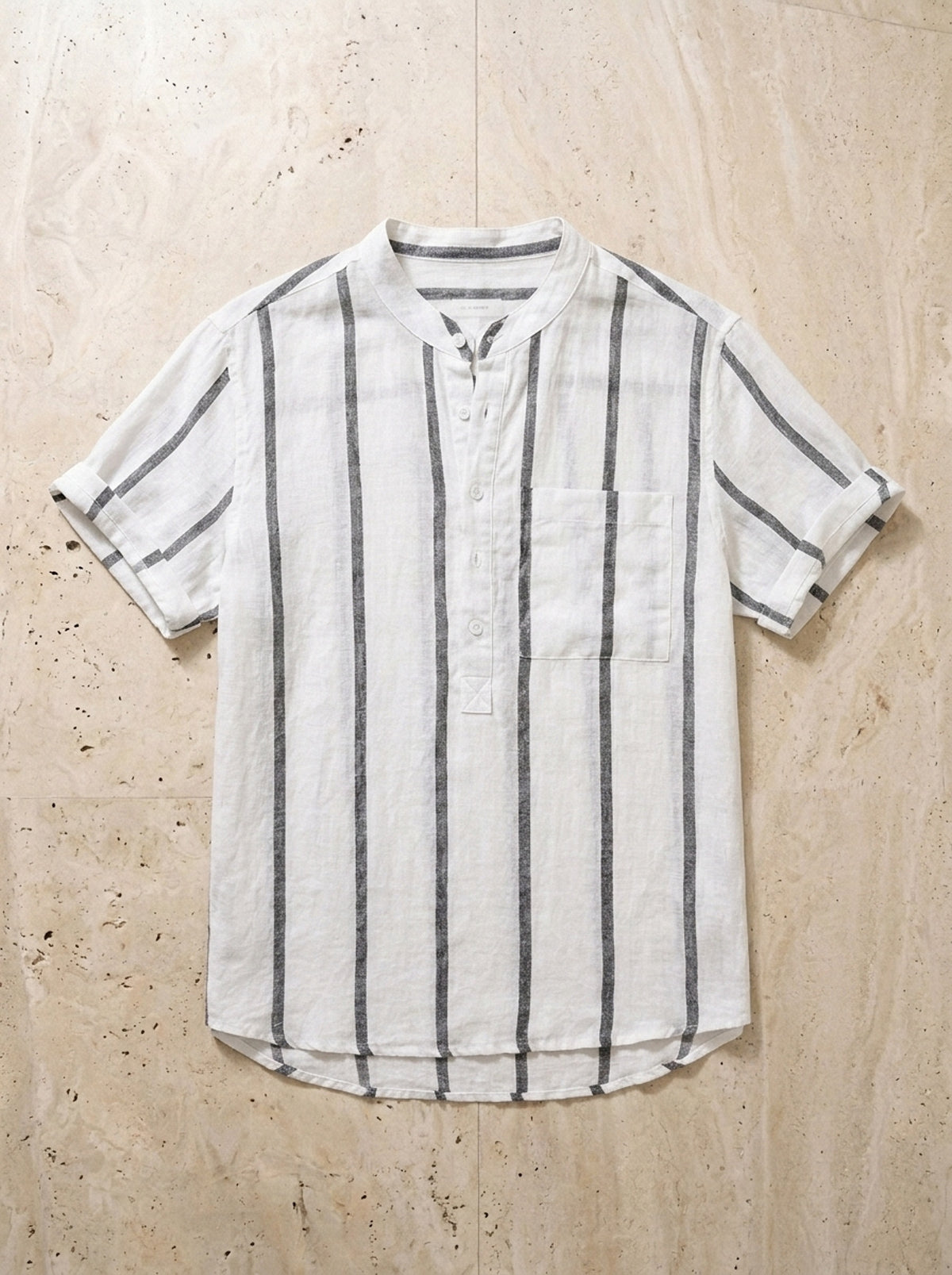 Branco | Camisa de linho gola padre Gordes branco – peça sozinha vista de cima