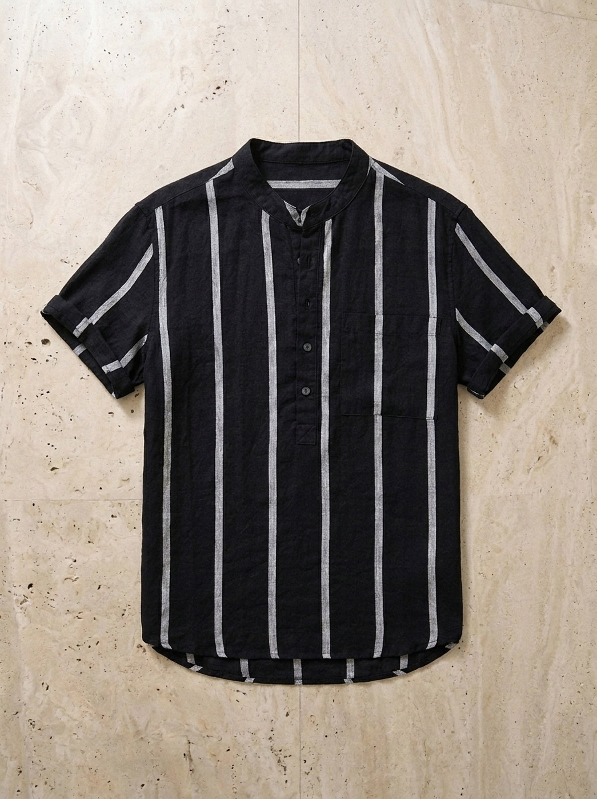 Preto | Camisa de linho gola padre Gordes preto – peça sozinha vista de cima