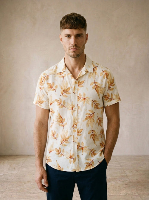 Branco | Camisa estampa de folhas Grenoble branco – vista de frente, recorte próximo
