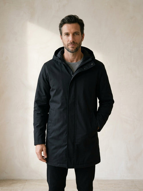 Preto | Parka com capuz Groningen preto – vista de frente, recorte próximo