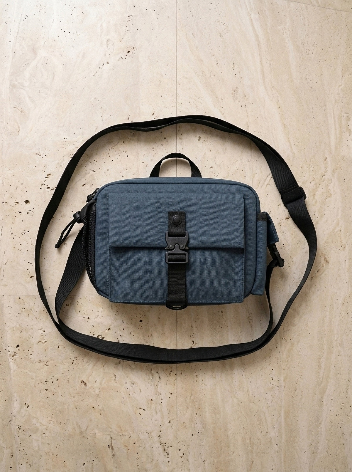 Azul | Bolsa de ombro de nylon Gubbio azul – bolsa sozinha vista de cima