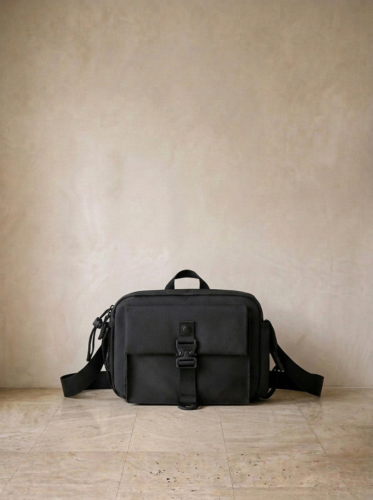 Preto | Bolsa de ombro de nylon Gubbio preto – bolsa sozinha, foto de produto