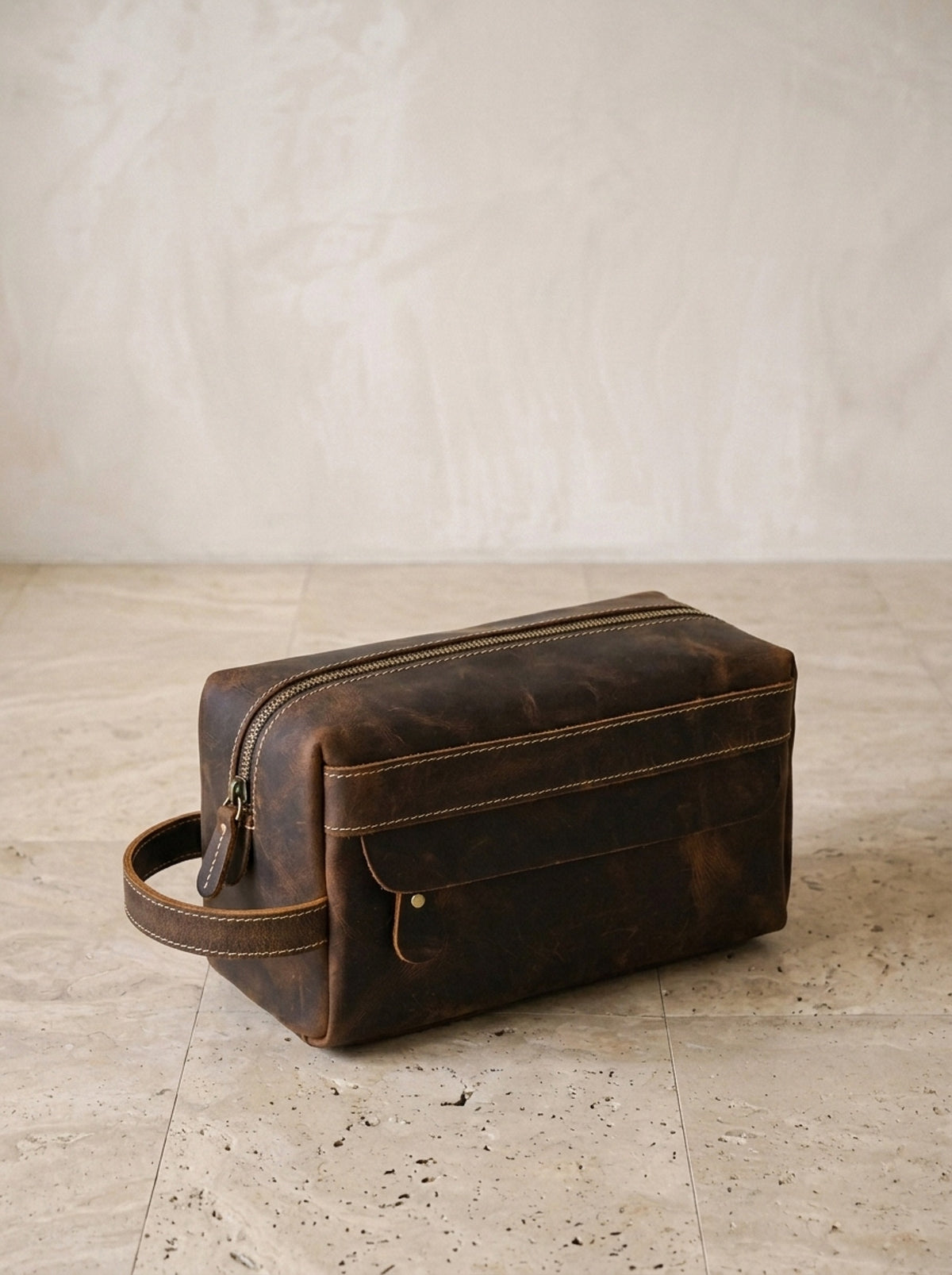 Café | Necessaire de couro Halifax café – vista três quartos