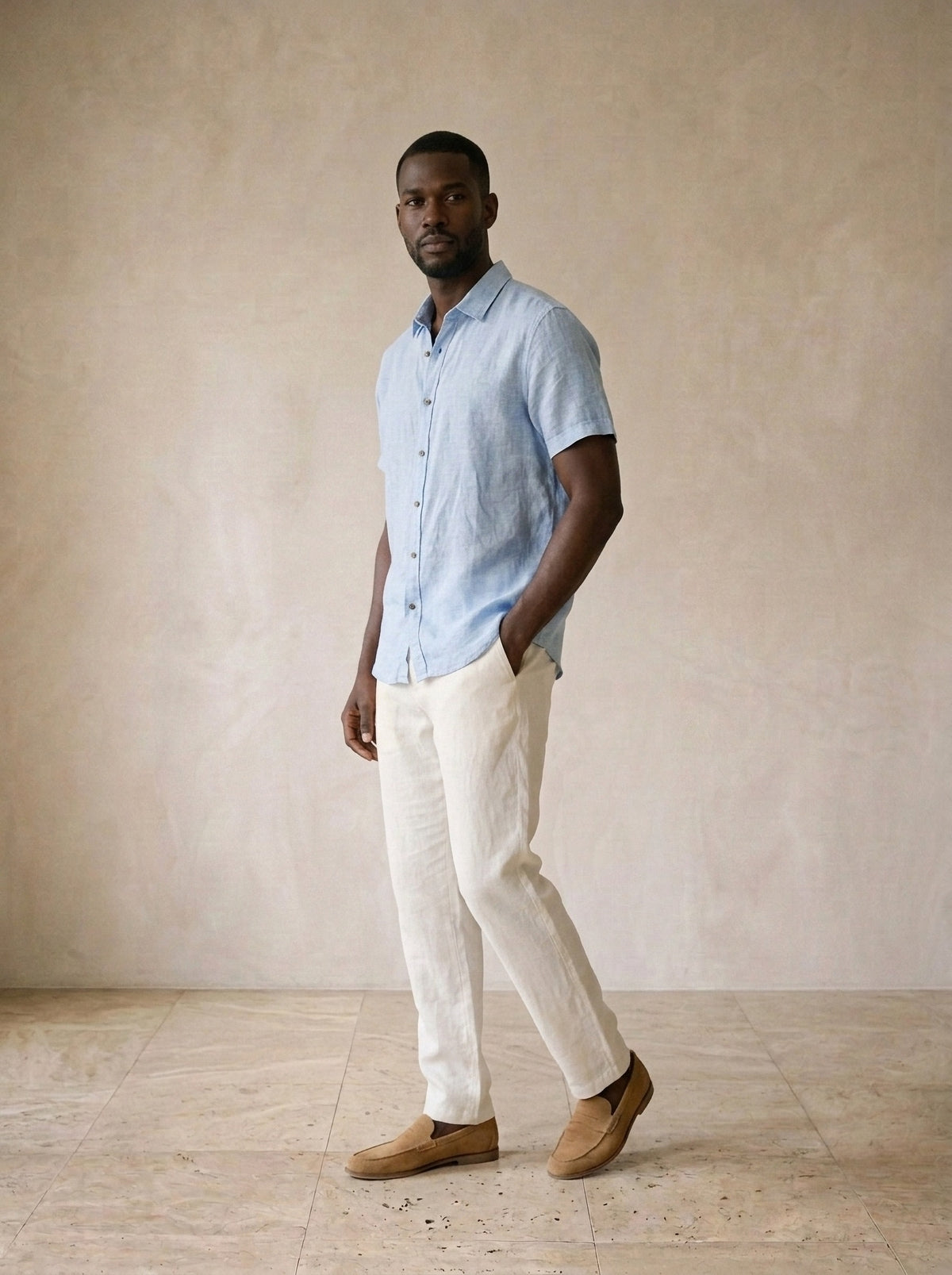 Azul-claro | Camisa social de linho Heidelberg azul-claro – vista três quartos