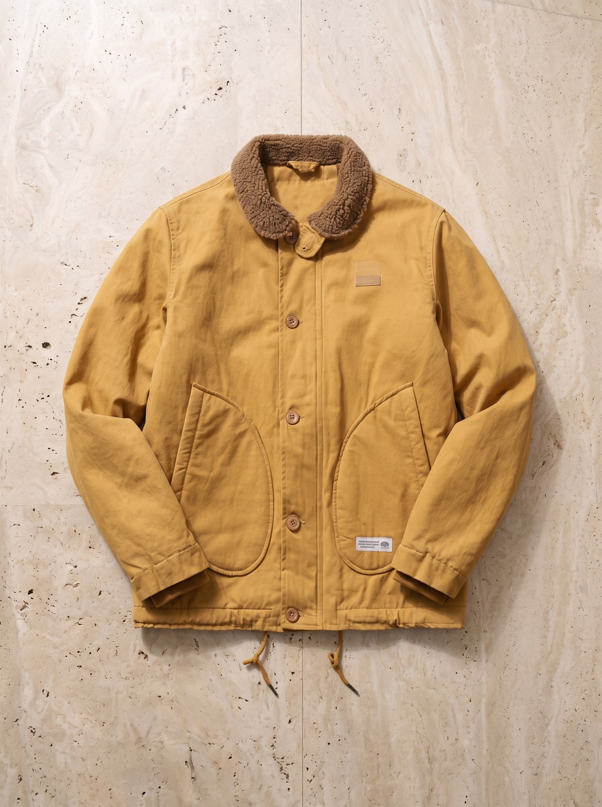 Amarelo | Jaqueta de algodão e lã Kalmar amarelo – peça sozinha vista de cima