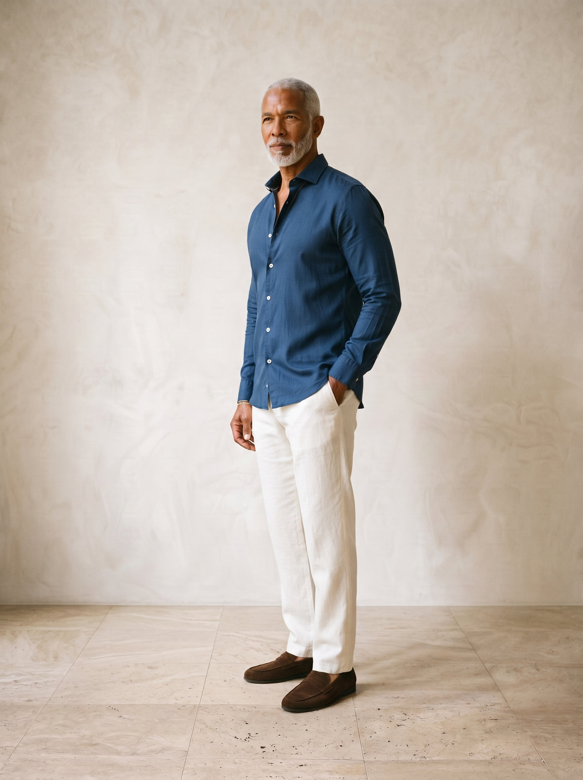 Azul-escuro | Camisa lisa manga longa Kilkenny azul-escuro – vista três quartos