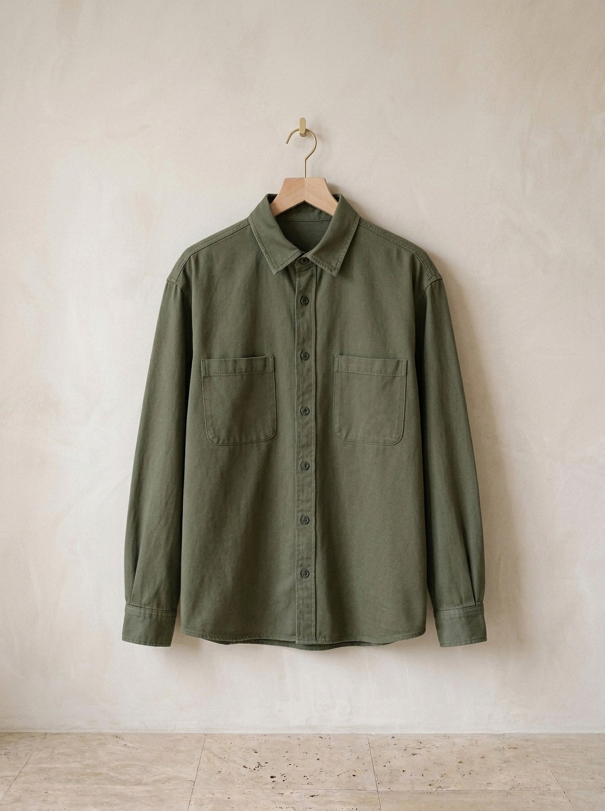 Verde-militar | Camisa de algodão Kristiansand verde-militar – peça sozinha, foto de produto