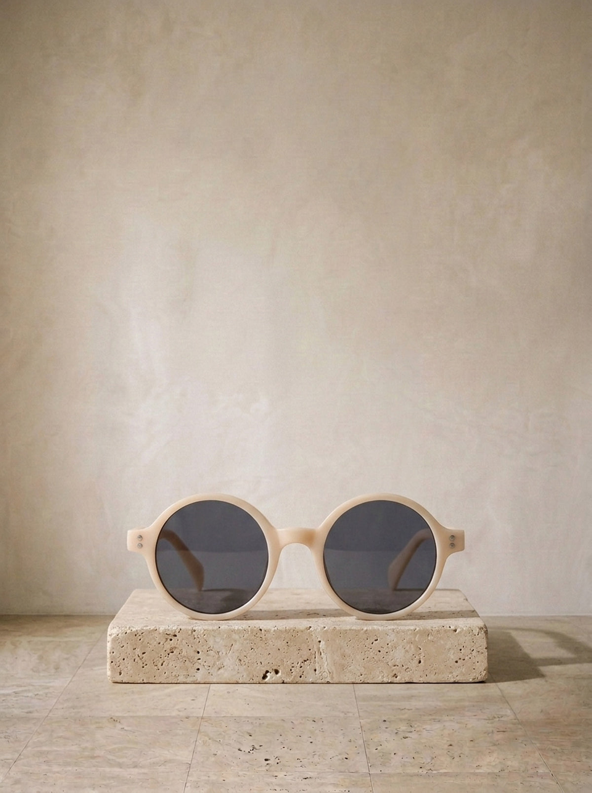 Bege/Cinza | Óculos de sol polarizado Lecco bege/cinza – peça sozinha, foto de produto