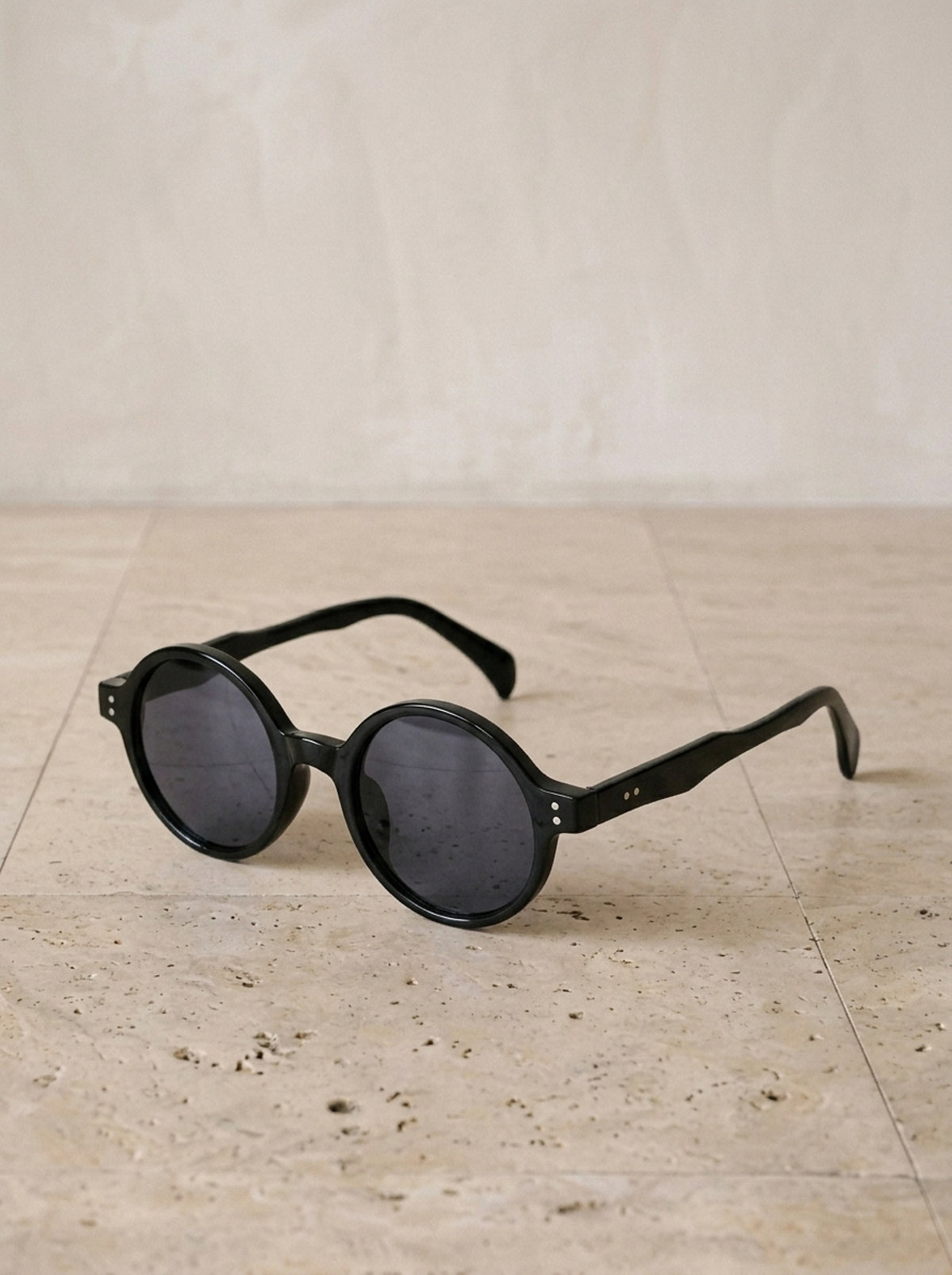 Preto/Cinza | Óculos de sol polarizado Lecco preto/cinza – vista três quartos