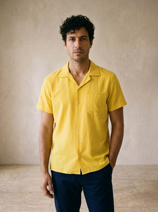Amarelo | Camisa social de algodão Leeds amarelo – vista de frente, recorte próximo