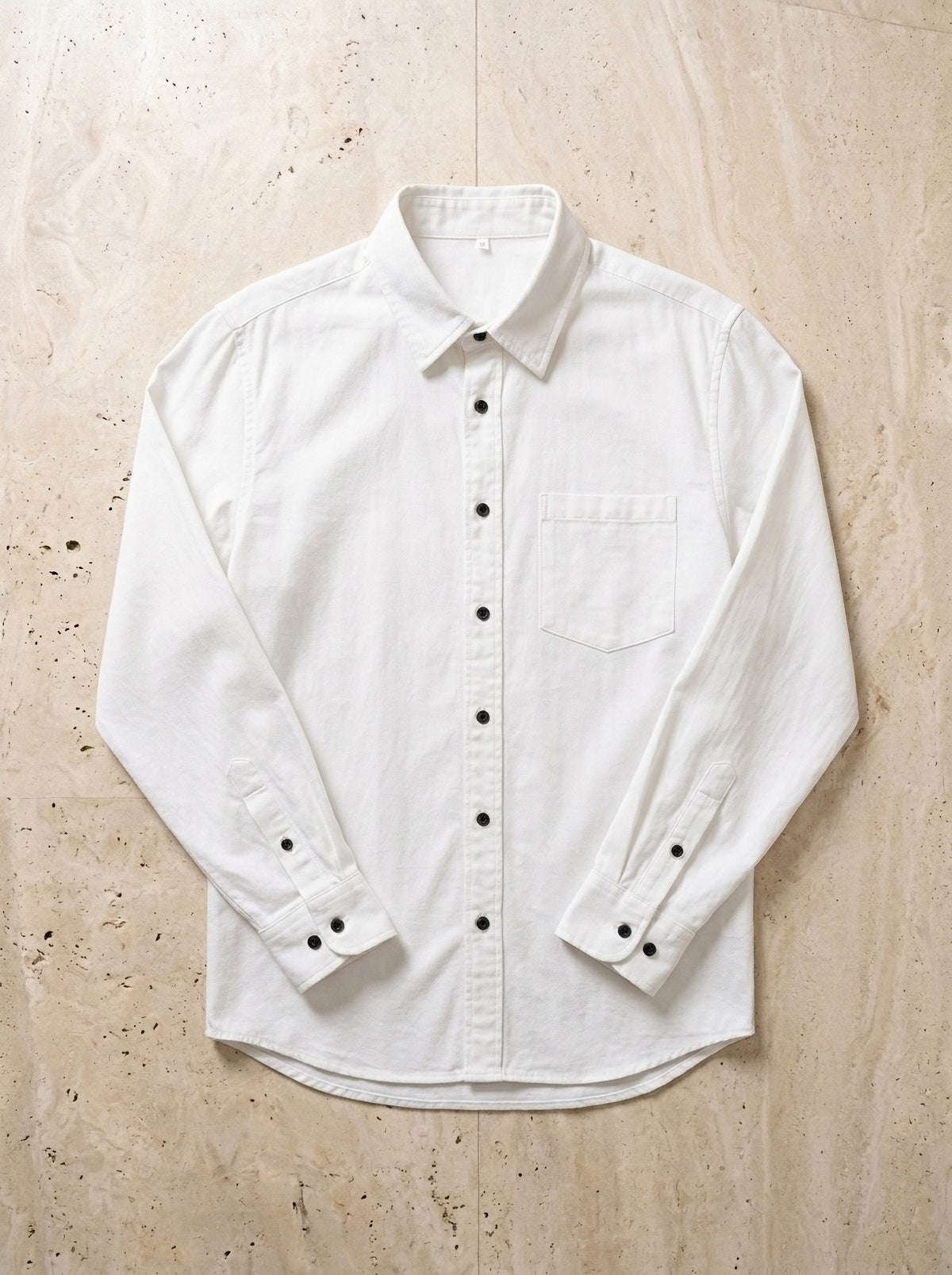 Branco | Camisa de algodão Leiria branco – peça sozinha vista de cima