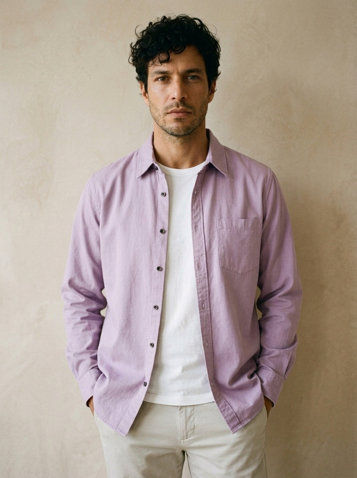 Roxo | Camisa de algodão Leiria roxo – vista de frente, recorte próximo
